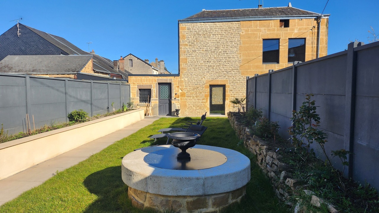 Photo of Outdoor in Floing