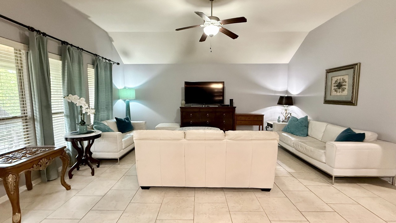Photo of Bedroom in South Side