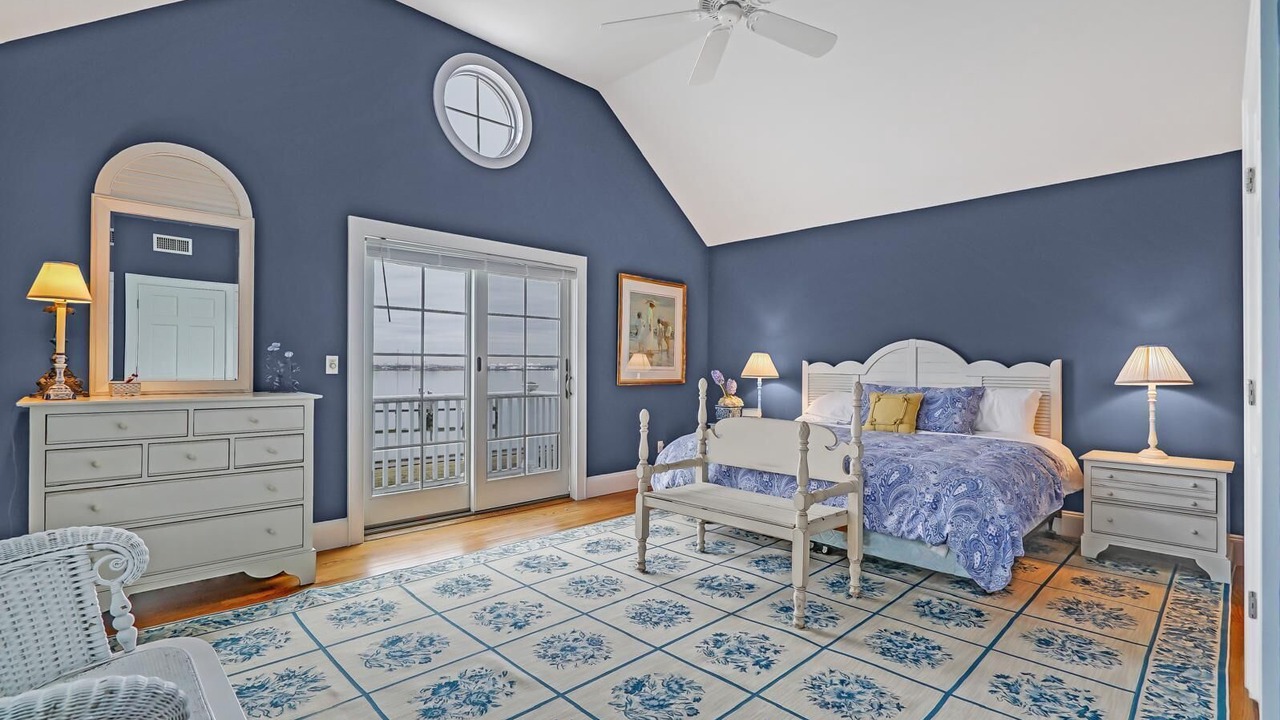 Photo of Bedroom in Mantoloking