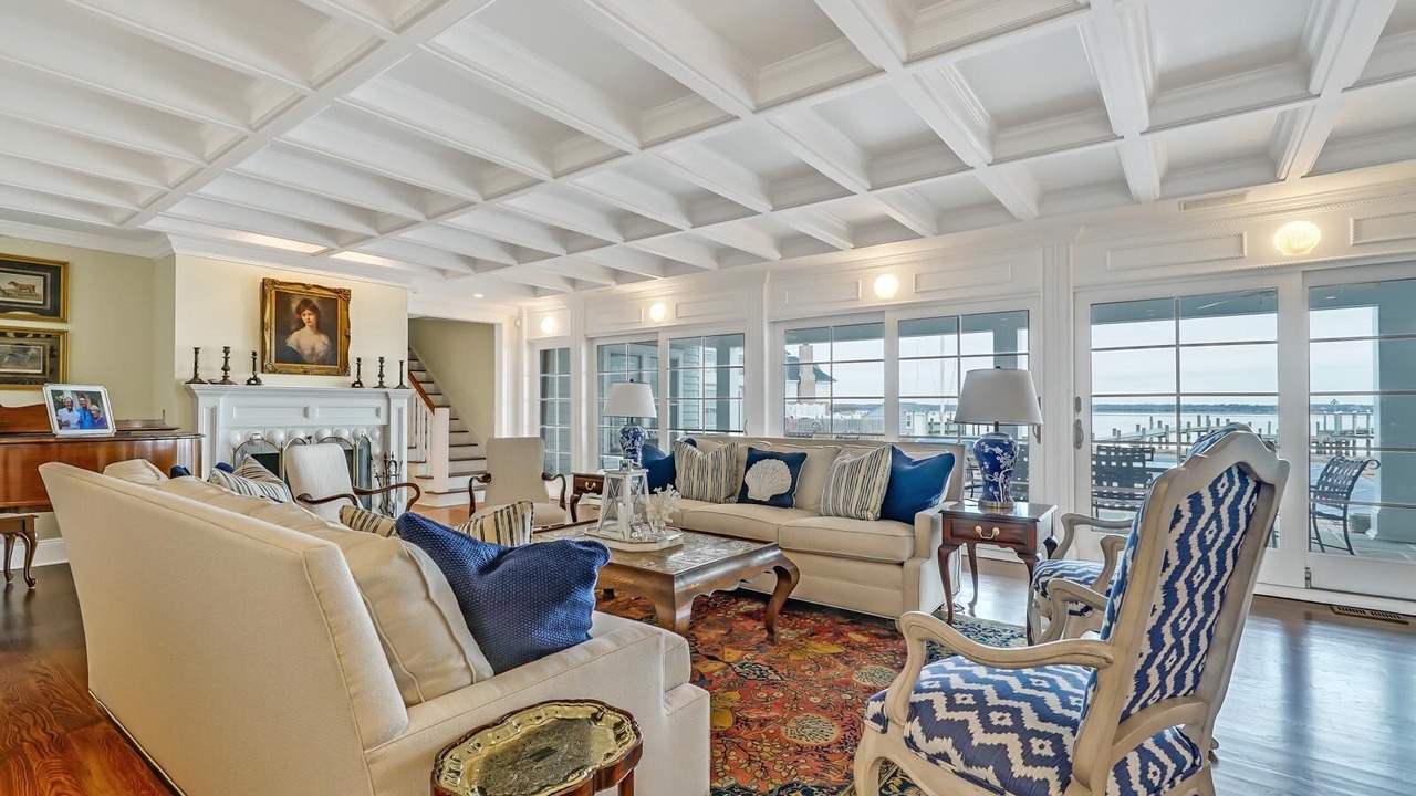 Photo of Livingroom in Mantoloking