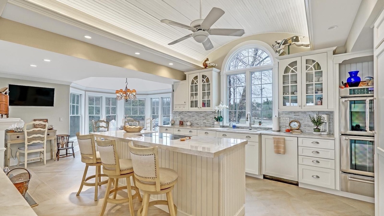 Photo of Kitchen in Mantoloking