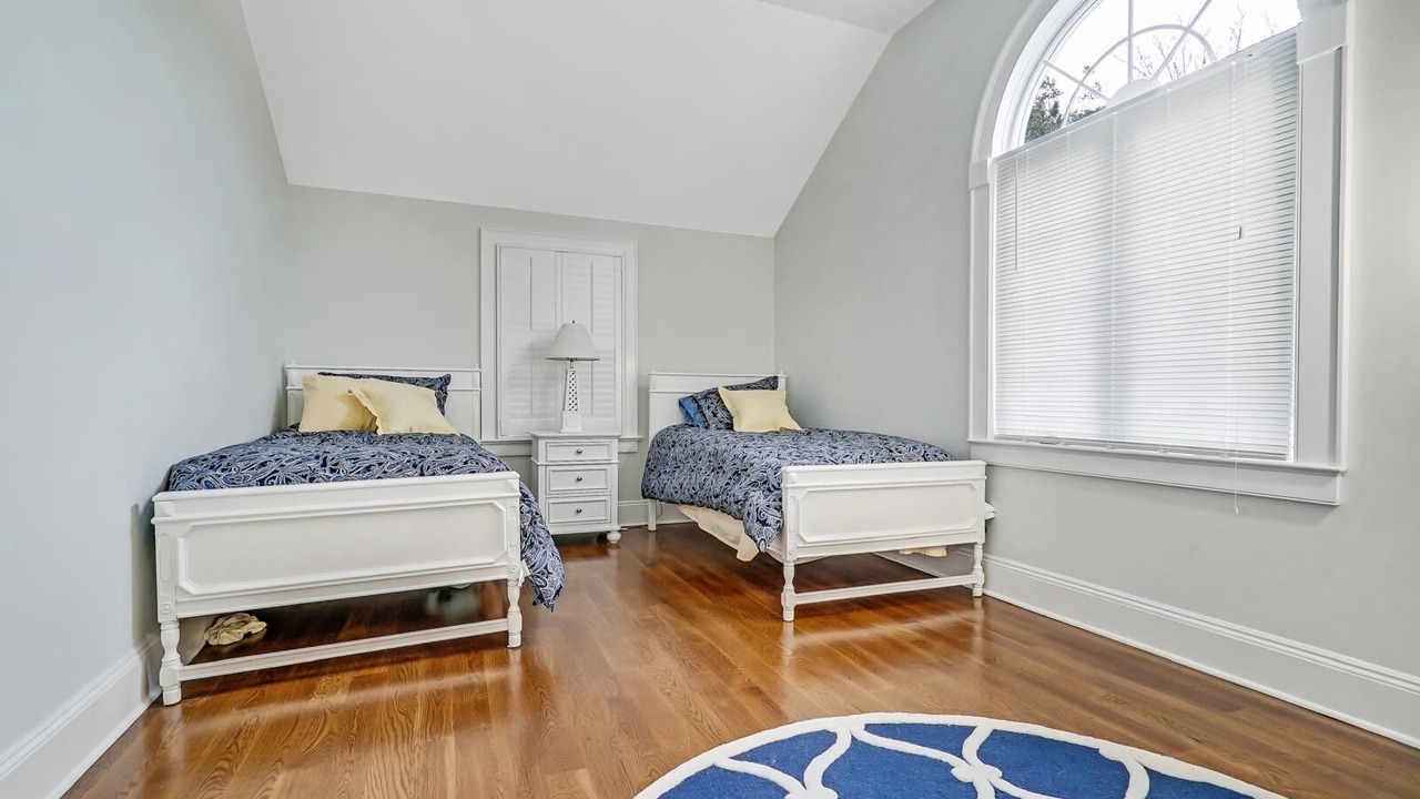 Photo of Bedroom in Mantoloking