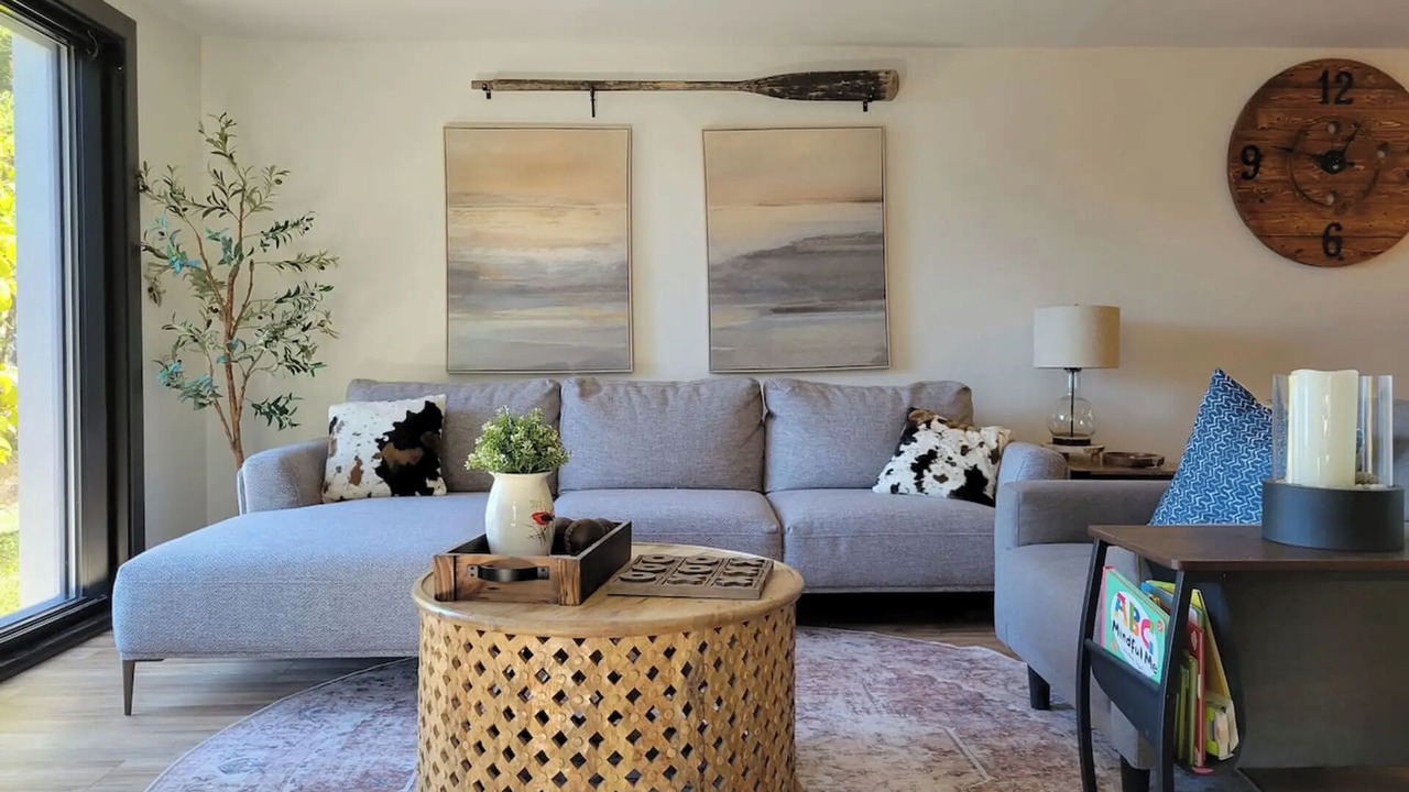 Photo of Livingroom in St-Adolphe-d'Howard
