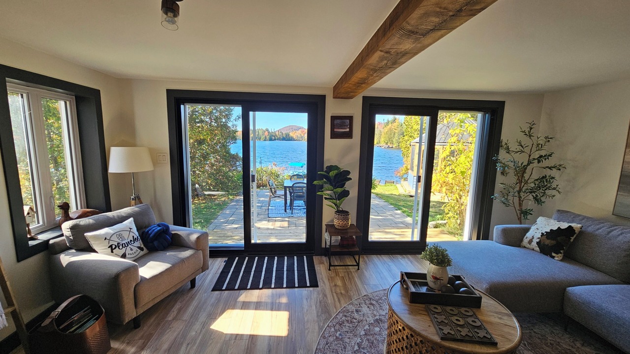 Photo of Livingroom in St-Adolphe-d'Howard