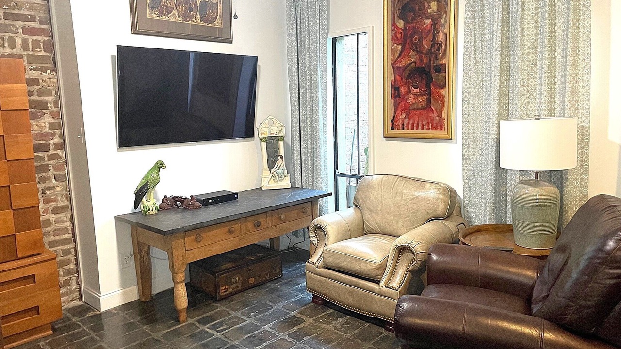 Photo of Livingroom in Central Business District