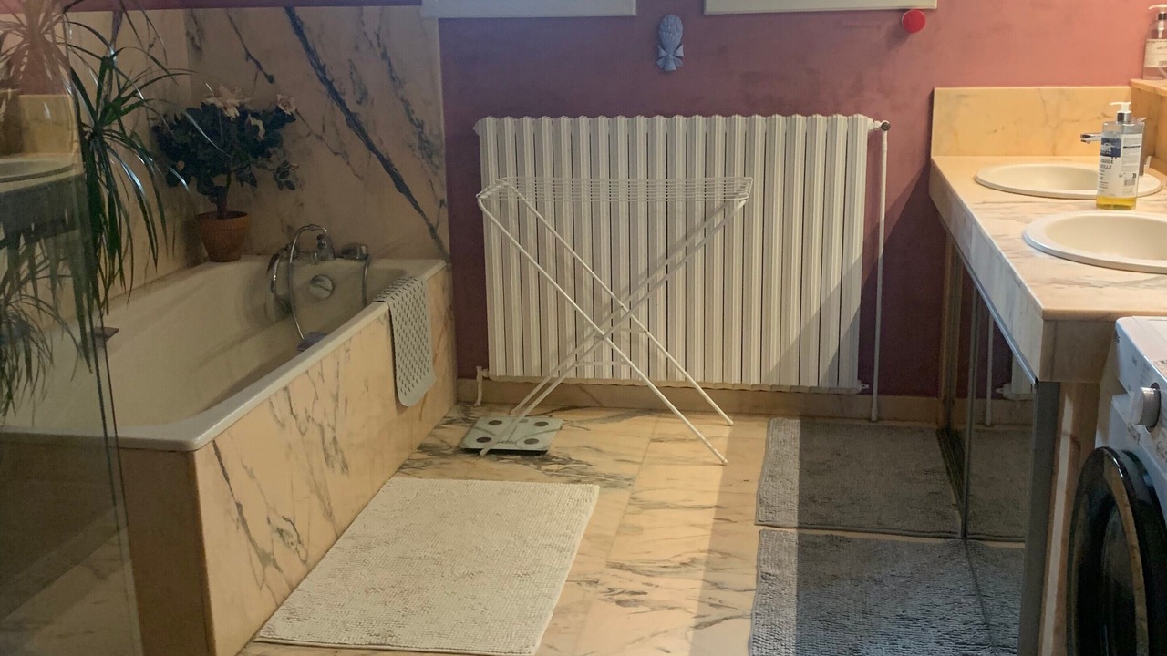 Photo of Bathroom in Saint-Frajou