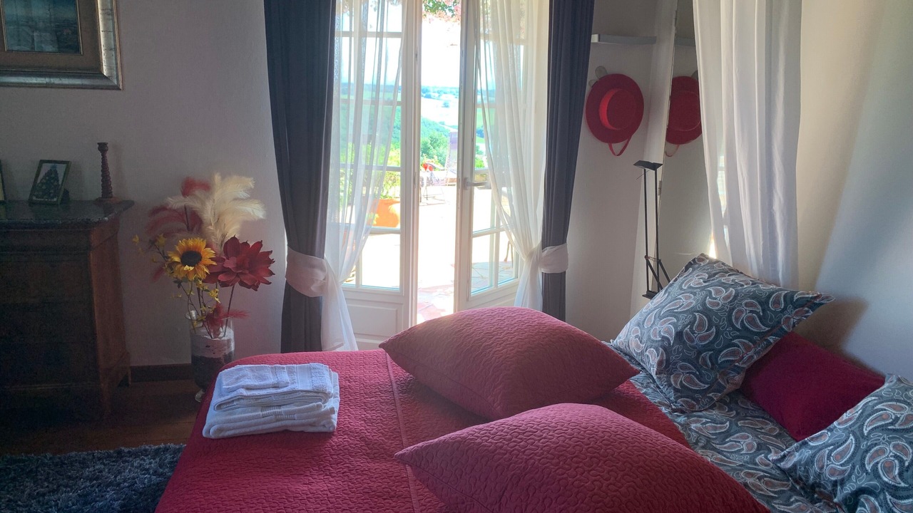 Photo of Bedroom in Saint-Frajou