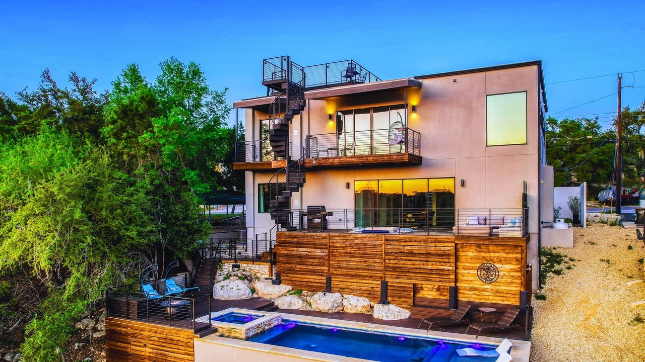 Photo of Patio Balcony in Apache Shores