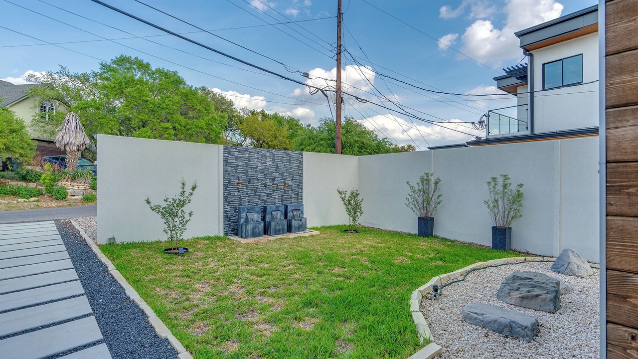 Photo of Outdoor in Apache Shores