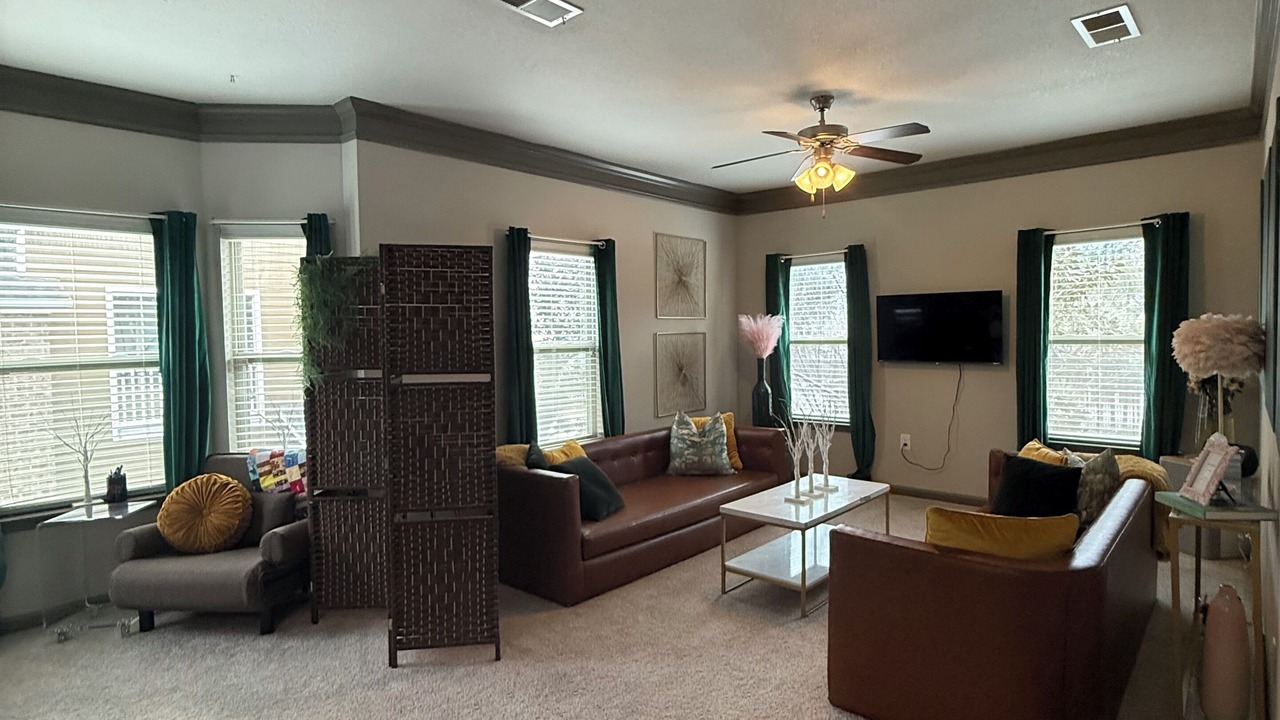 Photo of Livingroom in Pooler