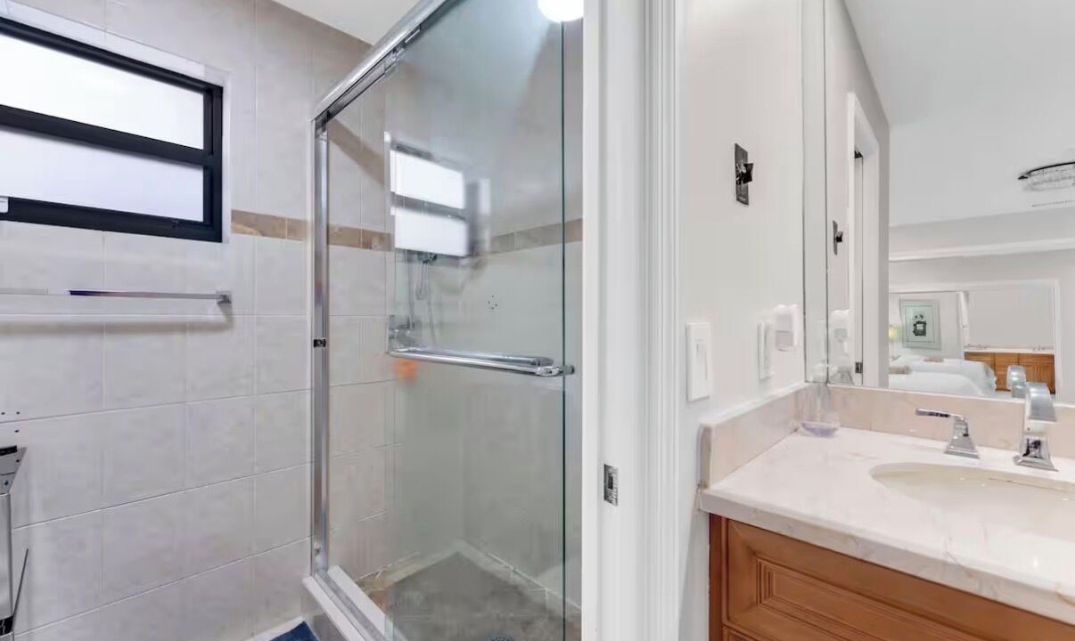 Photo of Bathroom in Tamiami