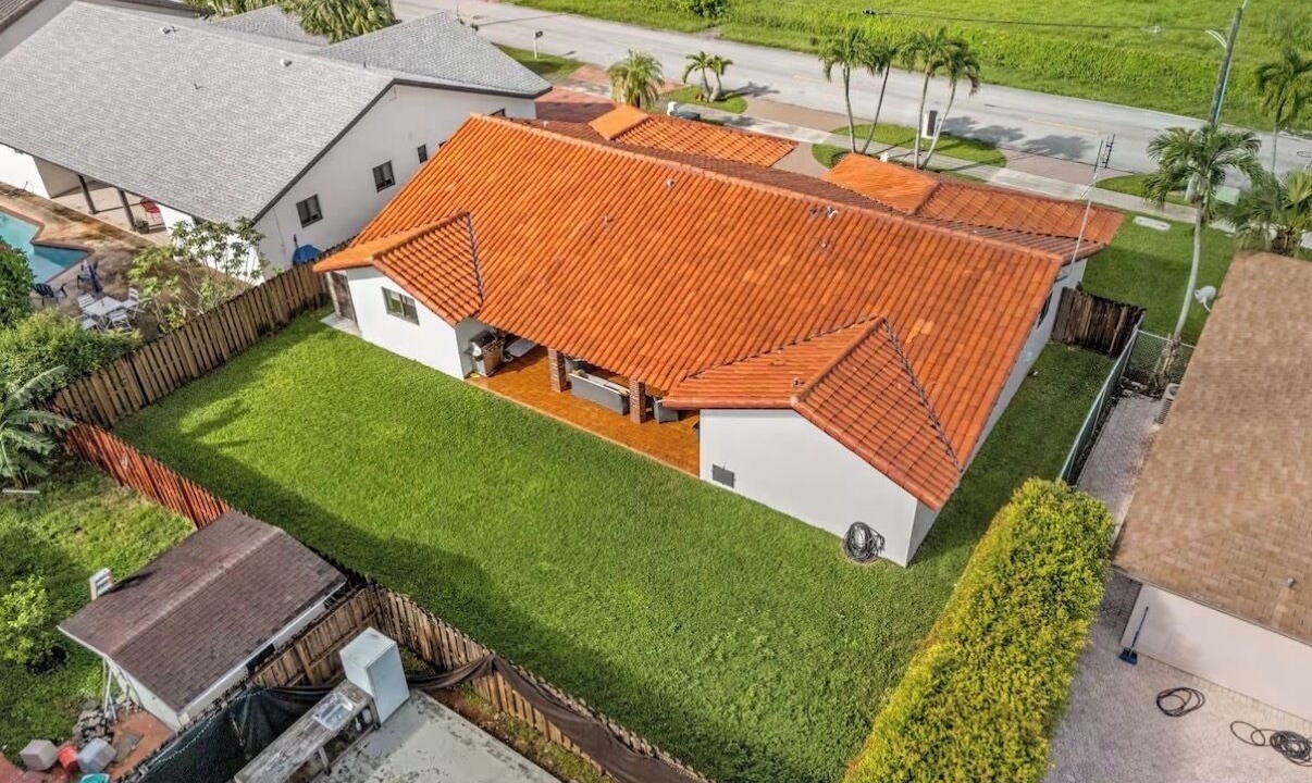 Photo of Outdoor in Tamiami