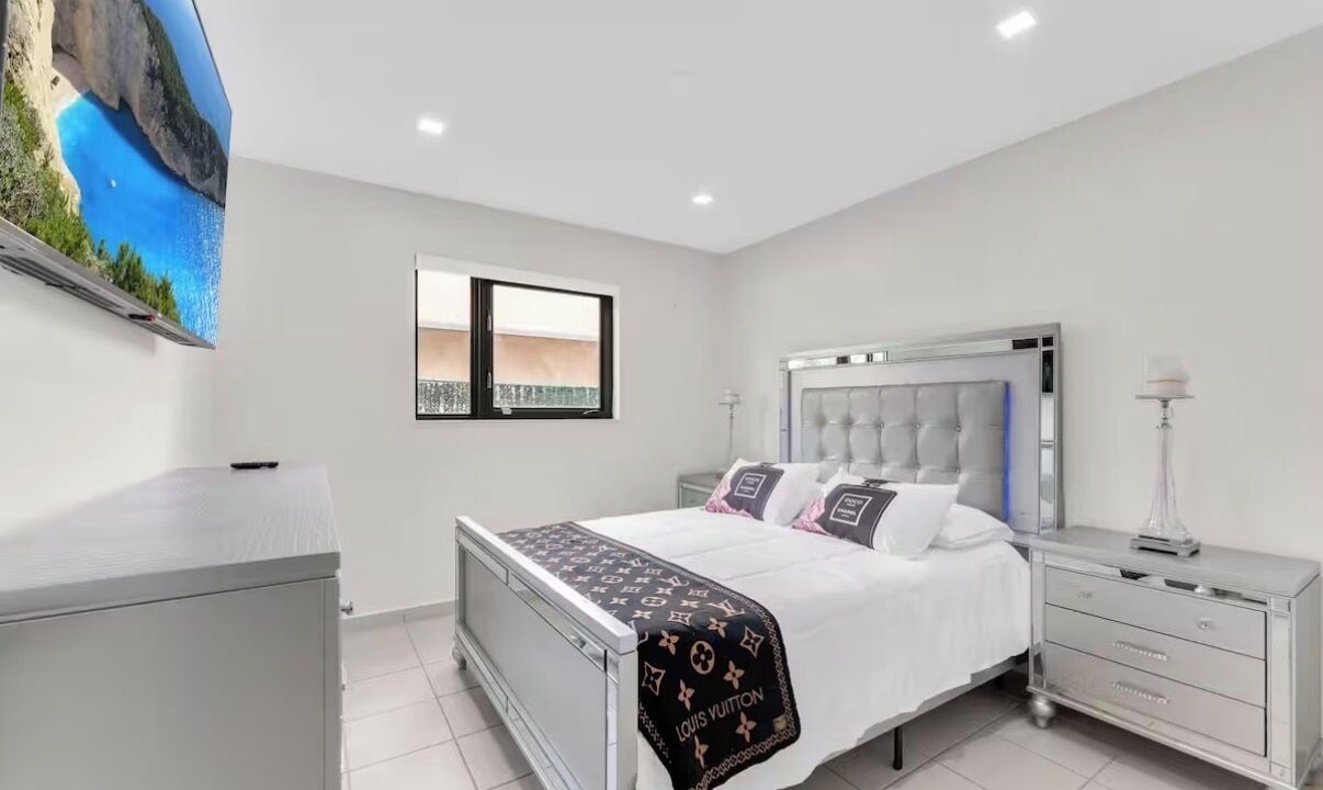 Photo of Bedroom in Tamiami