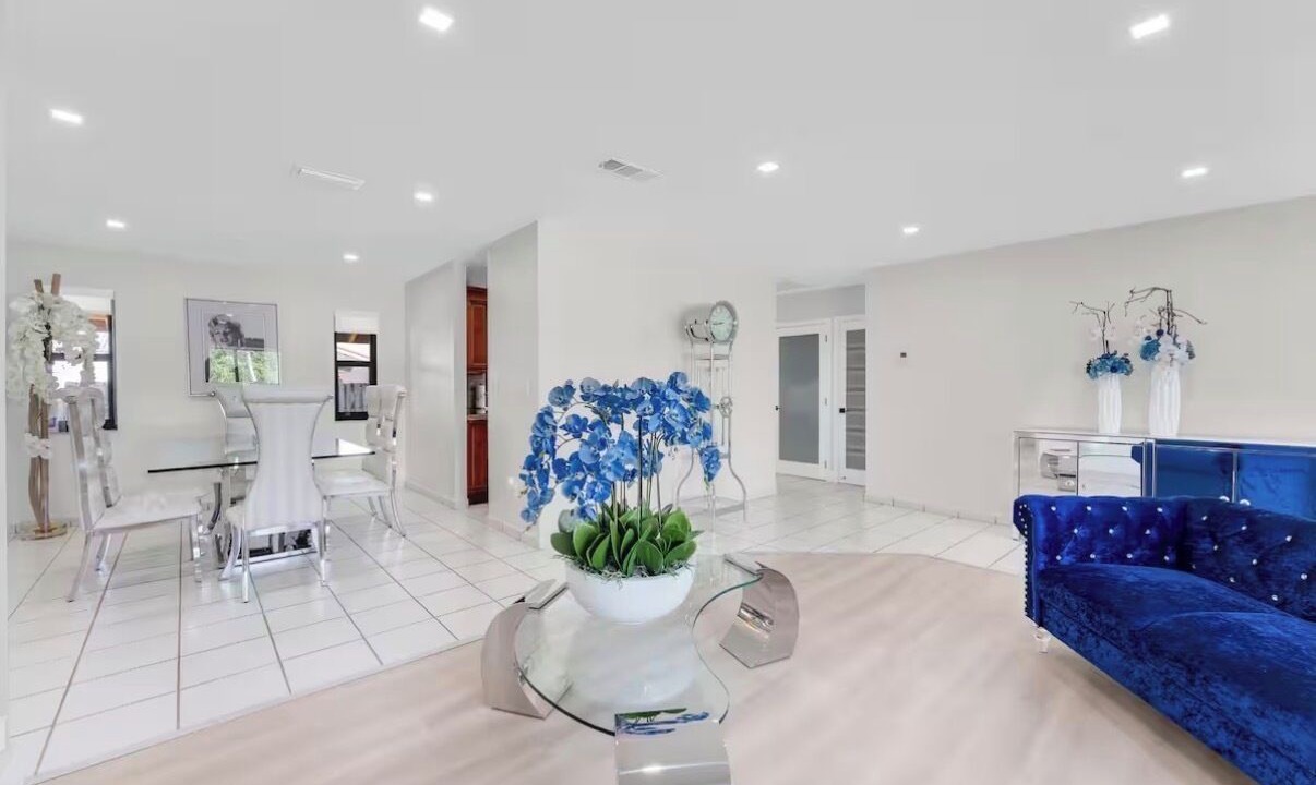 Photo of Livingroom in Tamiami