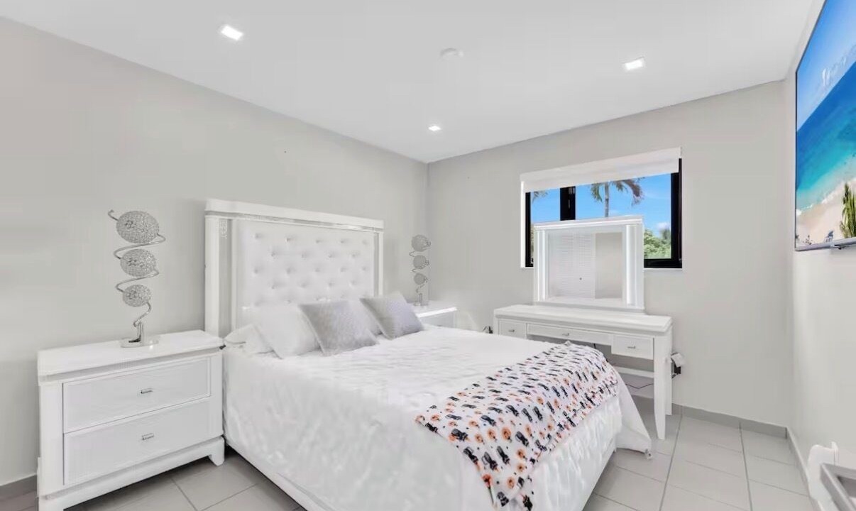 Photo of Bedroom in Tamiami
