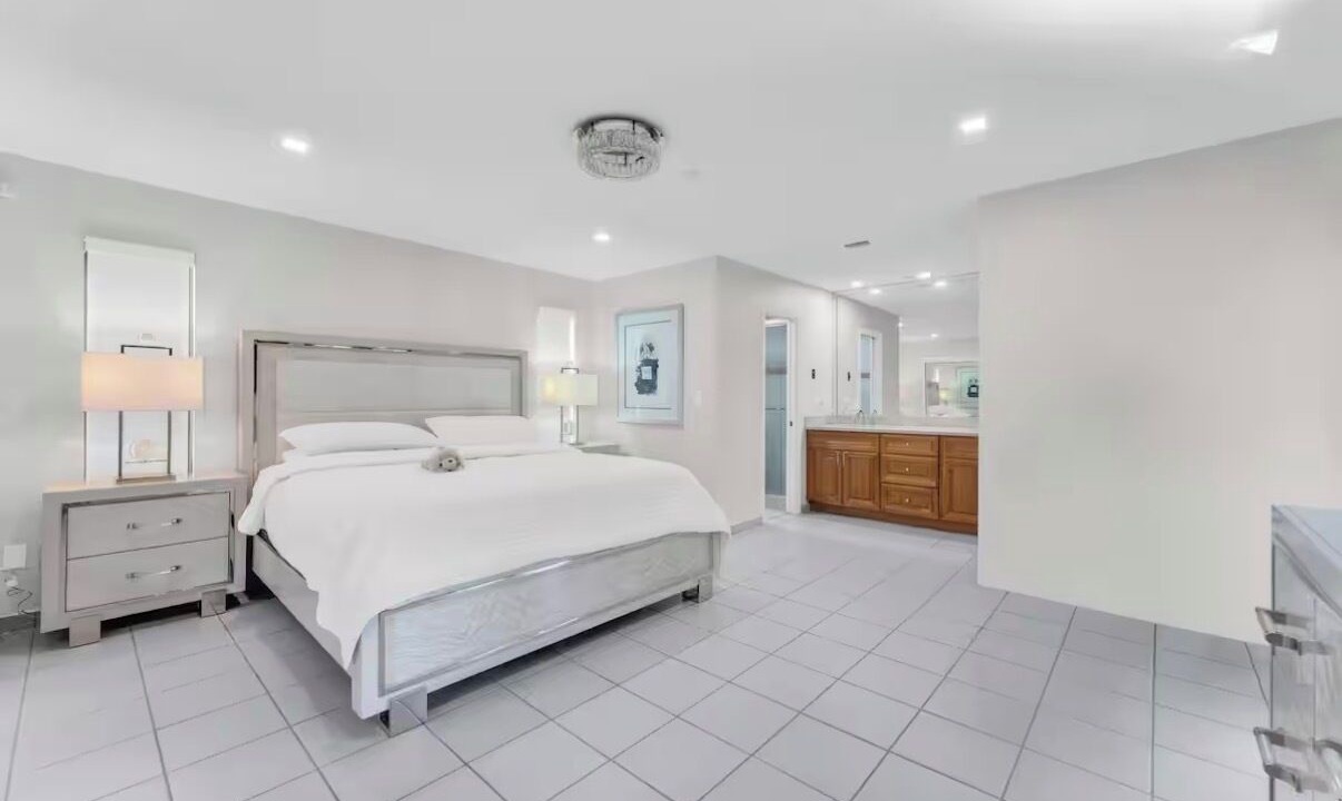 Photo of Bedroom in Tamiami