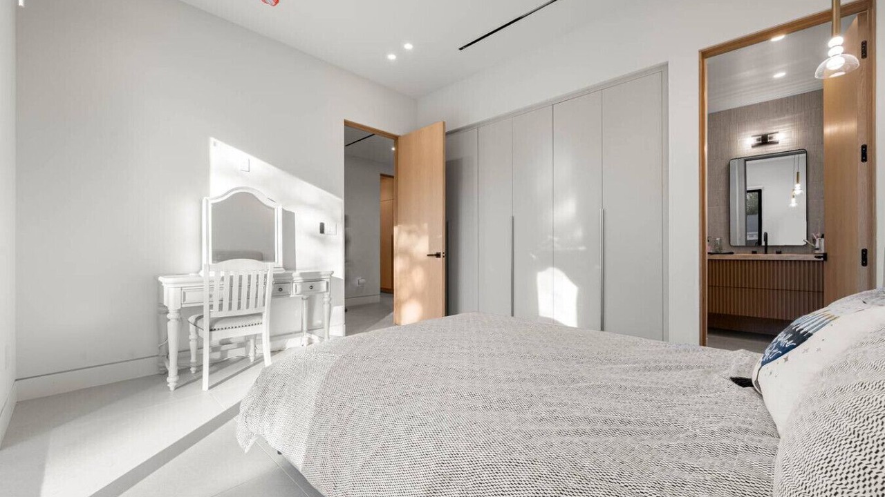 Photo of Bedroom in Encino