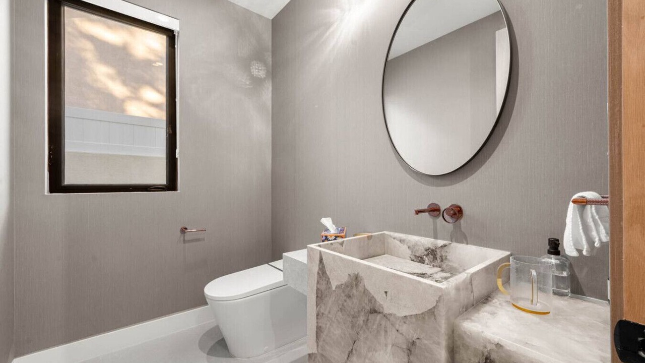 Photo of Bathroom in Encino