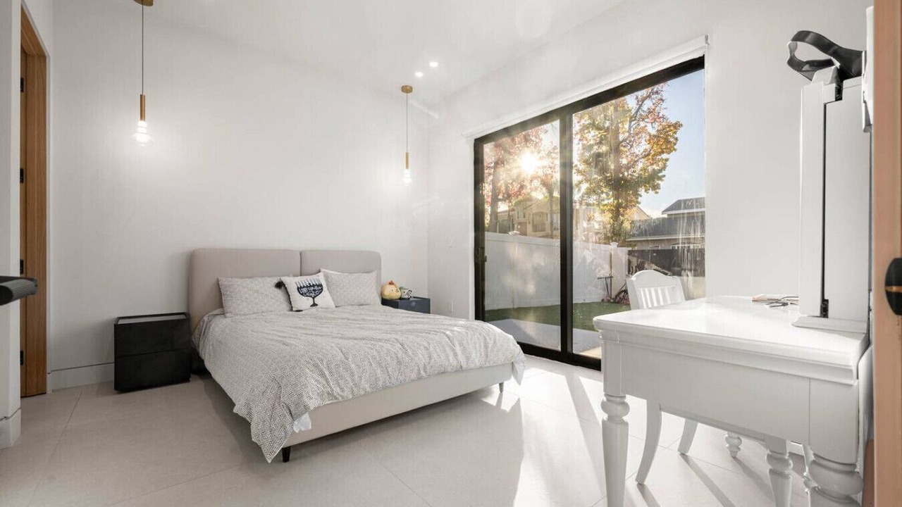 Photo of Bedroom in Encino