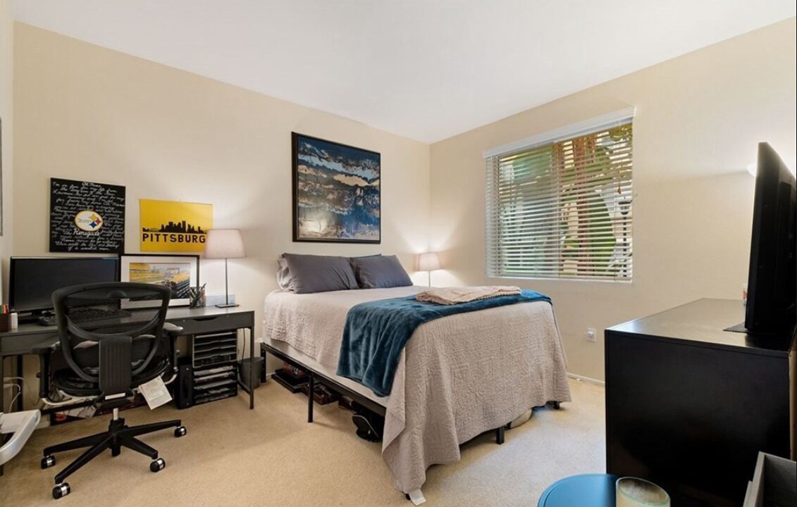 Photo of Bedroom in Airport Area