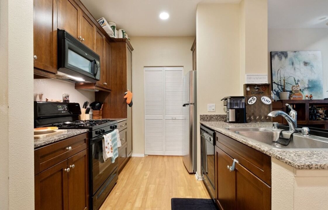 Photo of Kitchen in Airport Area