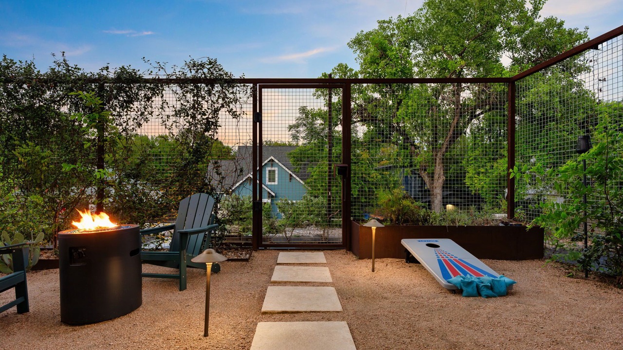 Photo of Patio Balcony in MLK