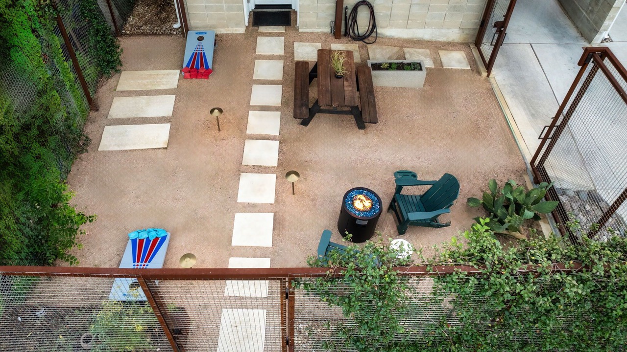 Photo of Patio Balcony in MLK