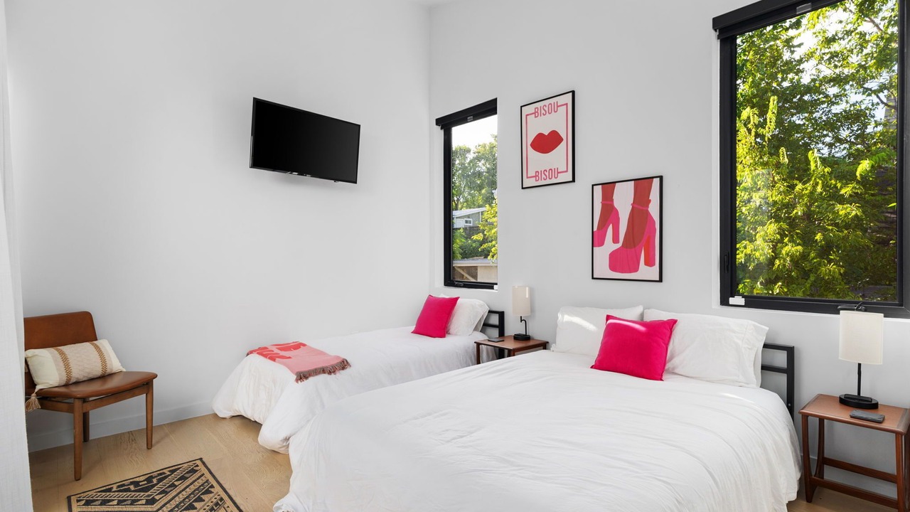 Photo of Bedroom in MLK