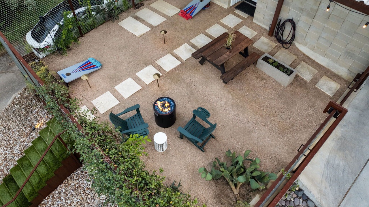 Photo of Patio Balcony in MLK