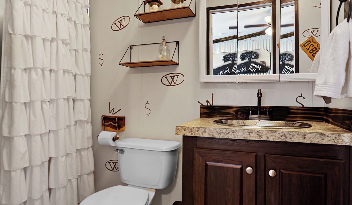 Photo of Bathroom in Seguin