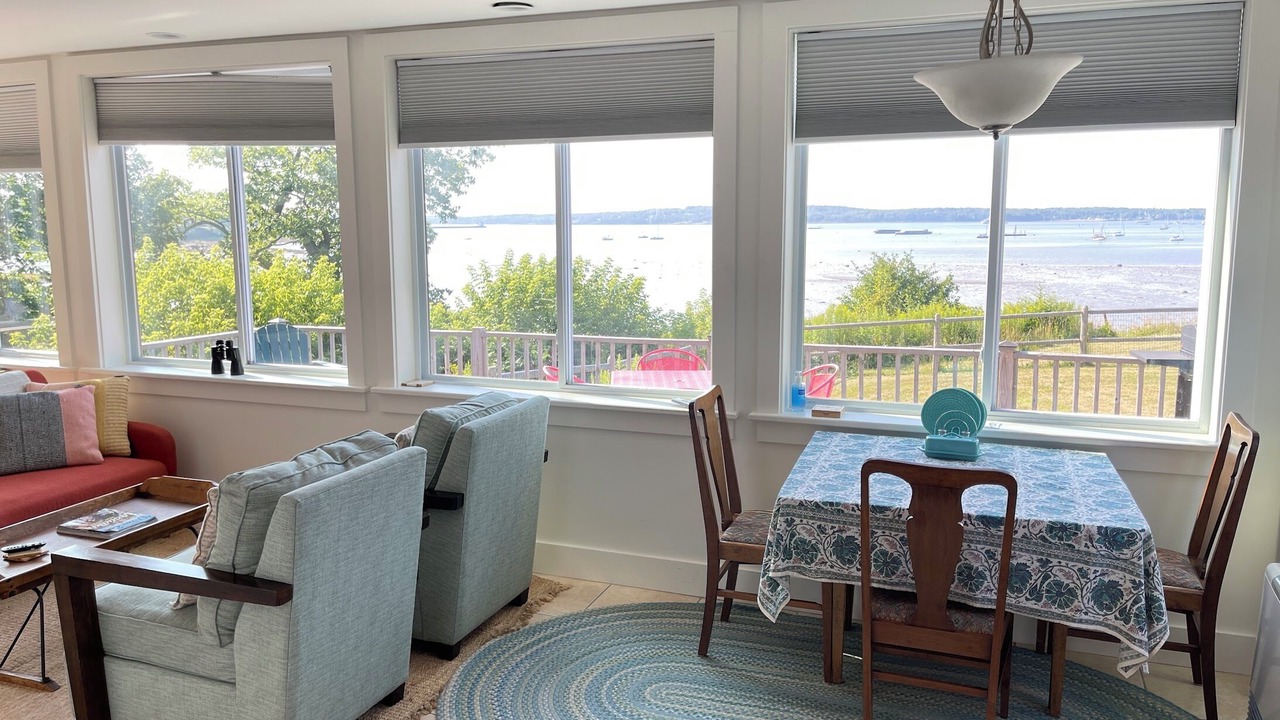 Photo of Livingroom in Rockland