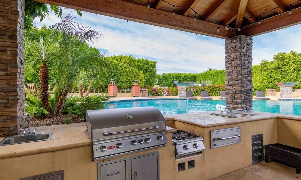 Photo of Patio Balcony in South Mountain