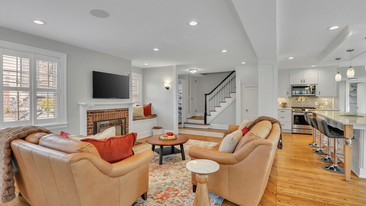 Photo of Livingroom in West Hartford