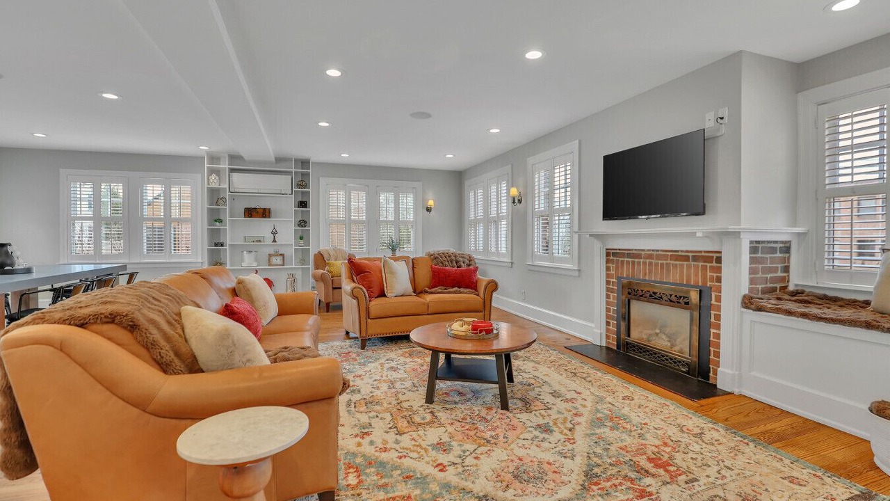 Photo of Livingroom in West Hartford