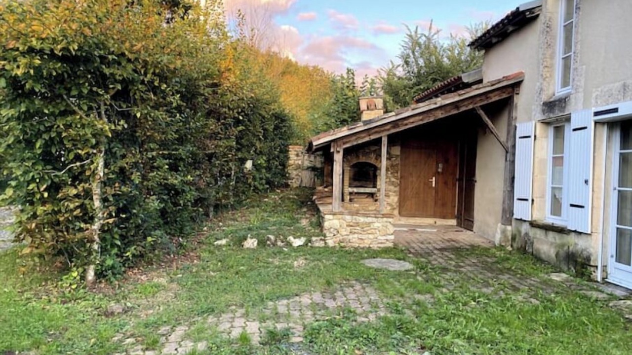 Photo of Outdoor in Bonneuil-Matours