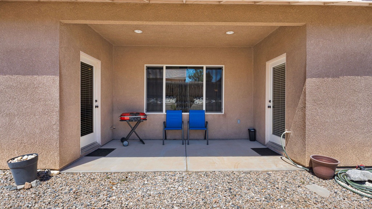 Photo of Patio Balcony in Victorville