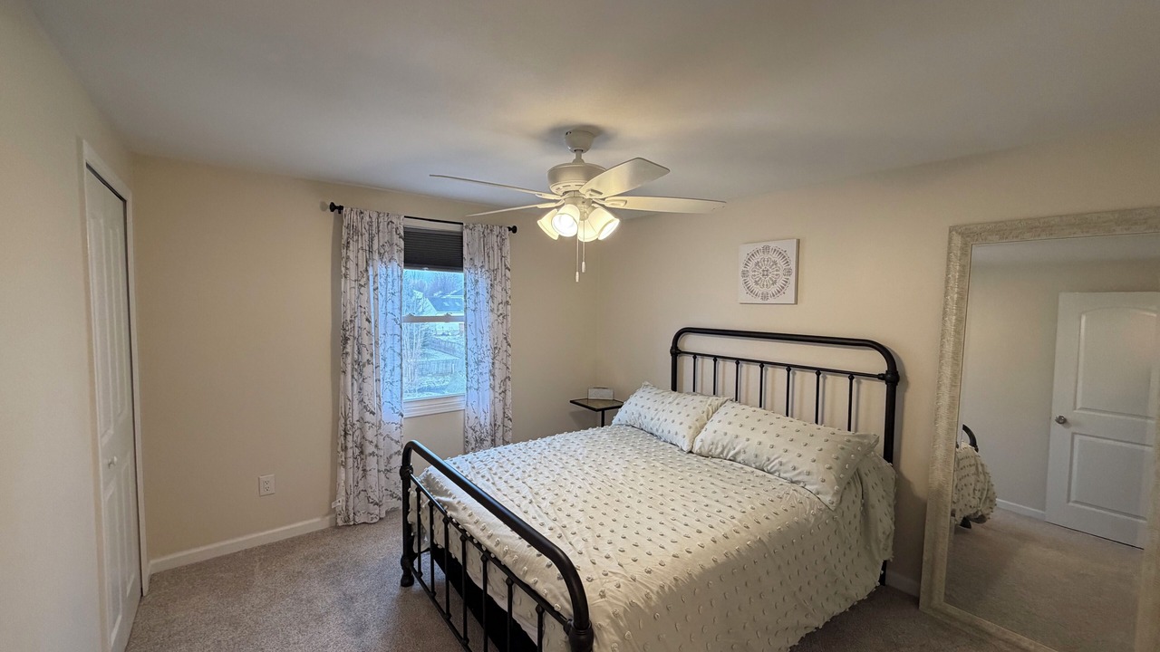 Photo of Bedroom in Clay