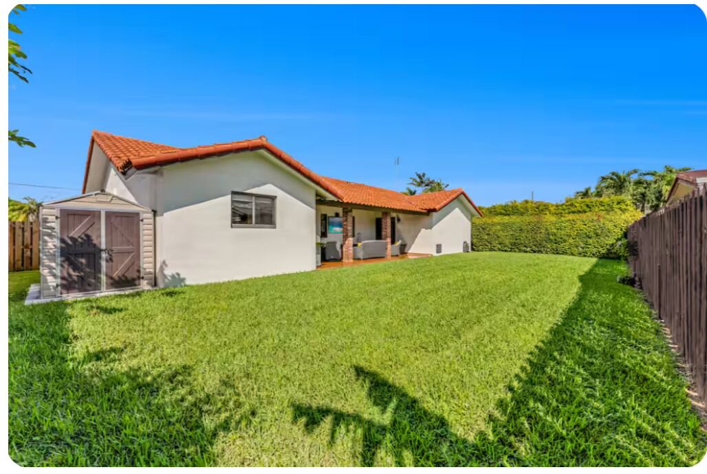 Photo of Outdoor in Tamiami