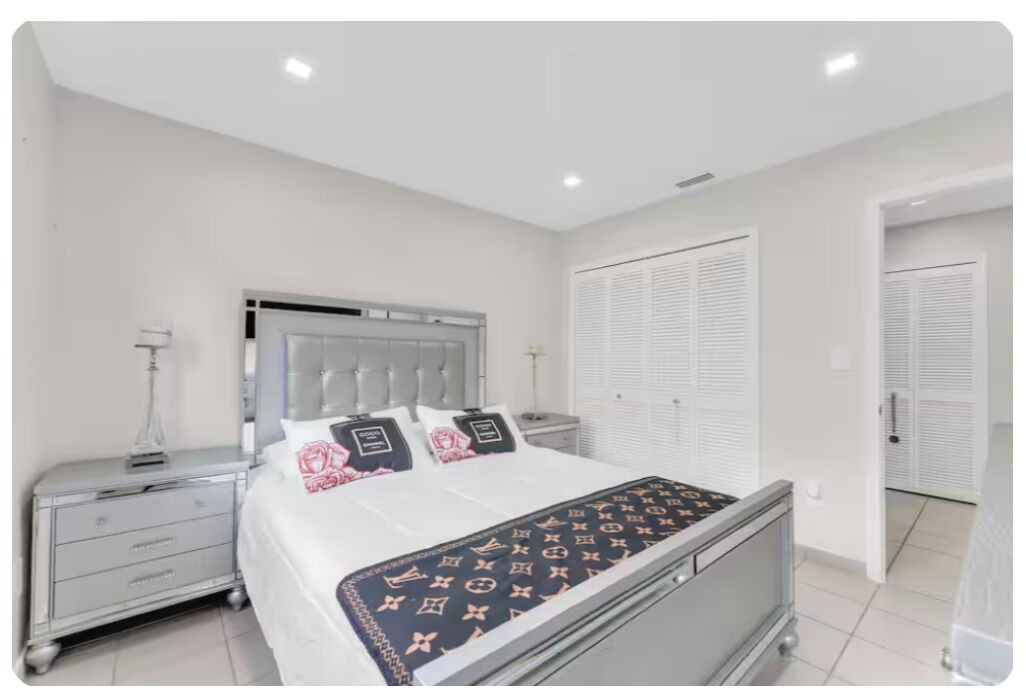 Photo of Bedroom in Tamiami