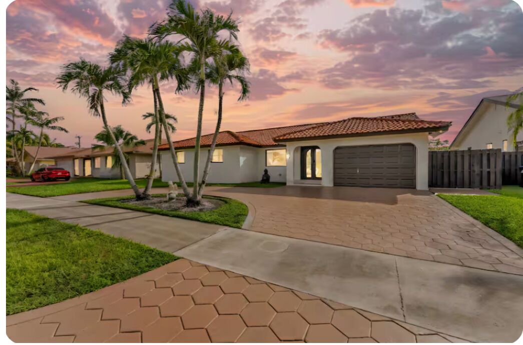 Photo of Outdoor in Tamiami