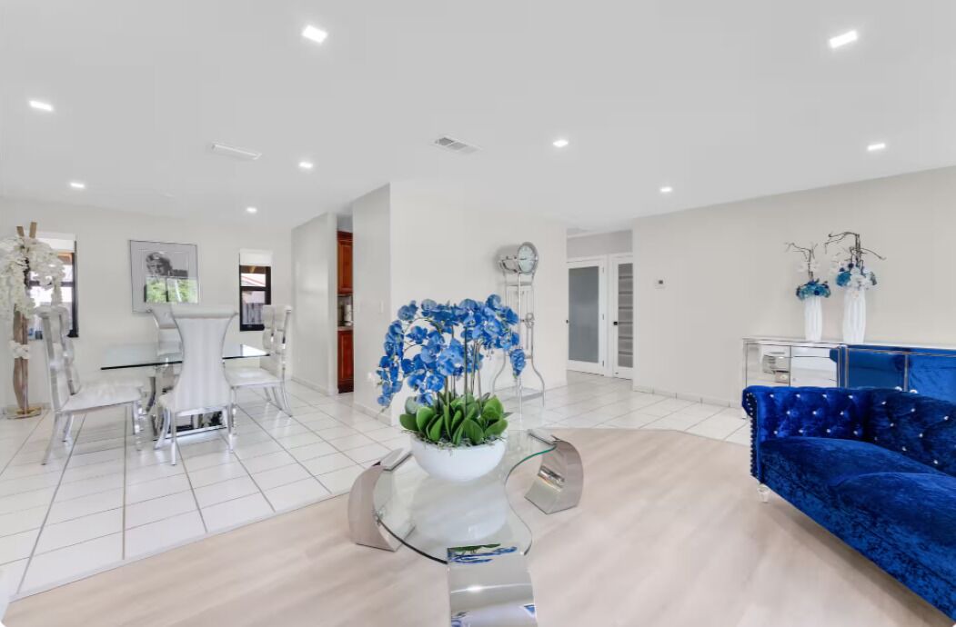 Photo of Livingroom in Tamiami
