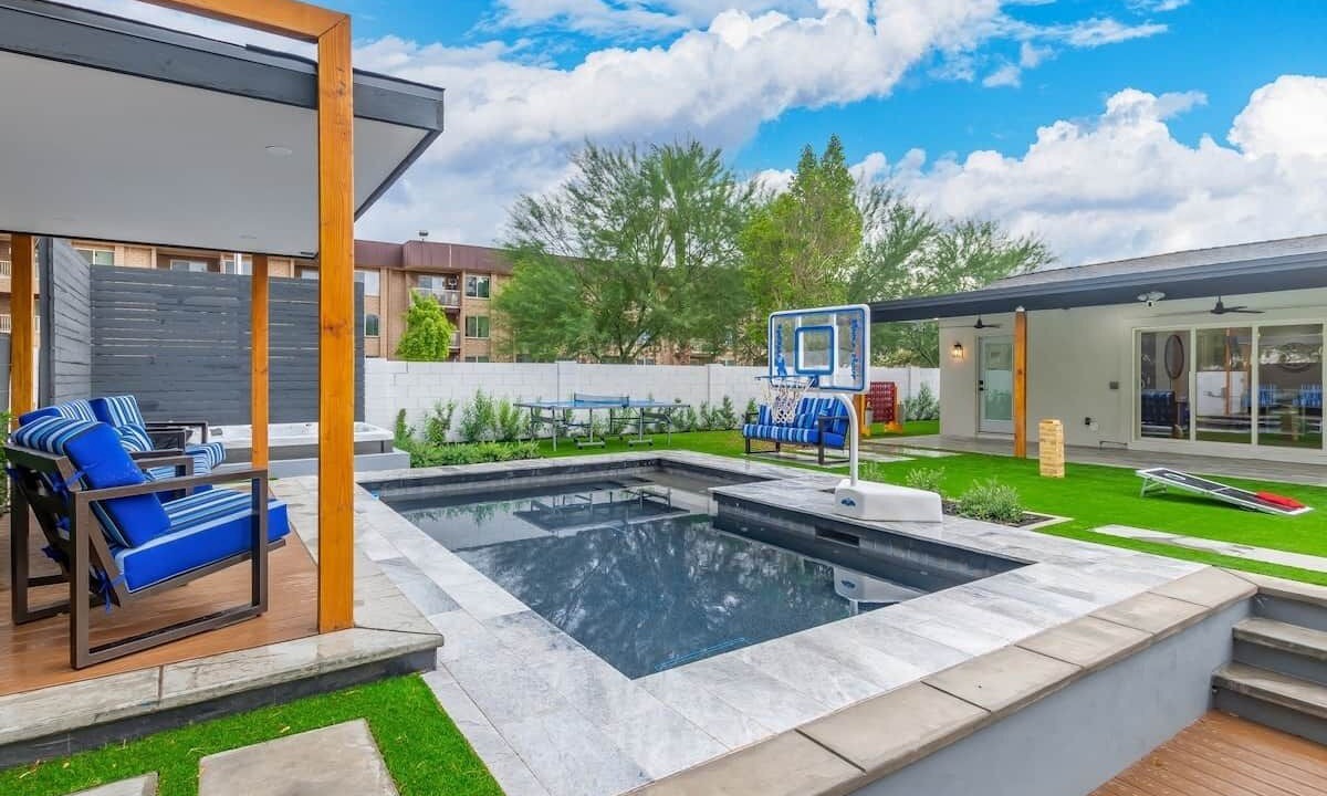 Photo of Outdoor in Garfield