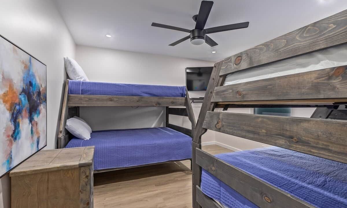 Photo of Bedroom in Garfield