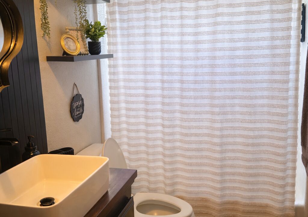 Photo of Bathroom in Templeton