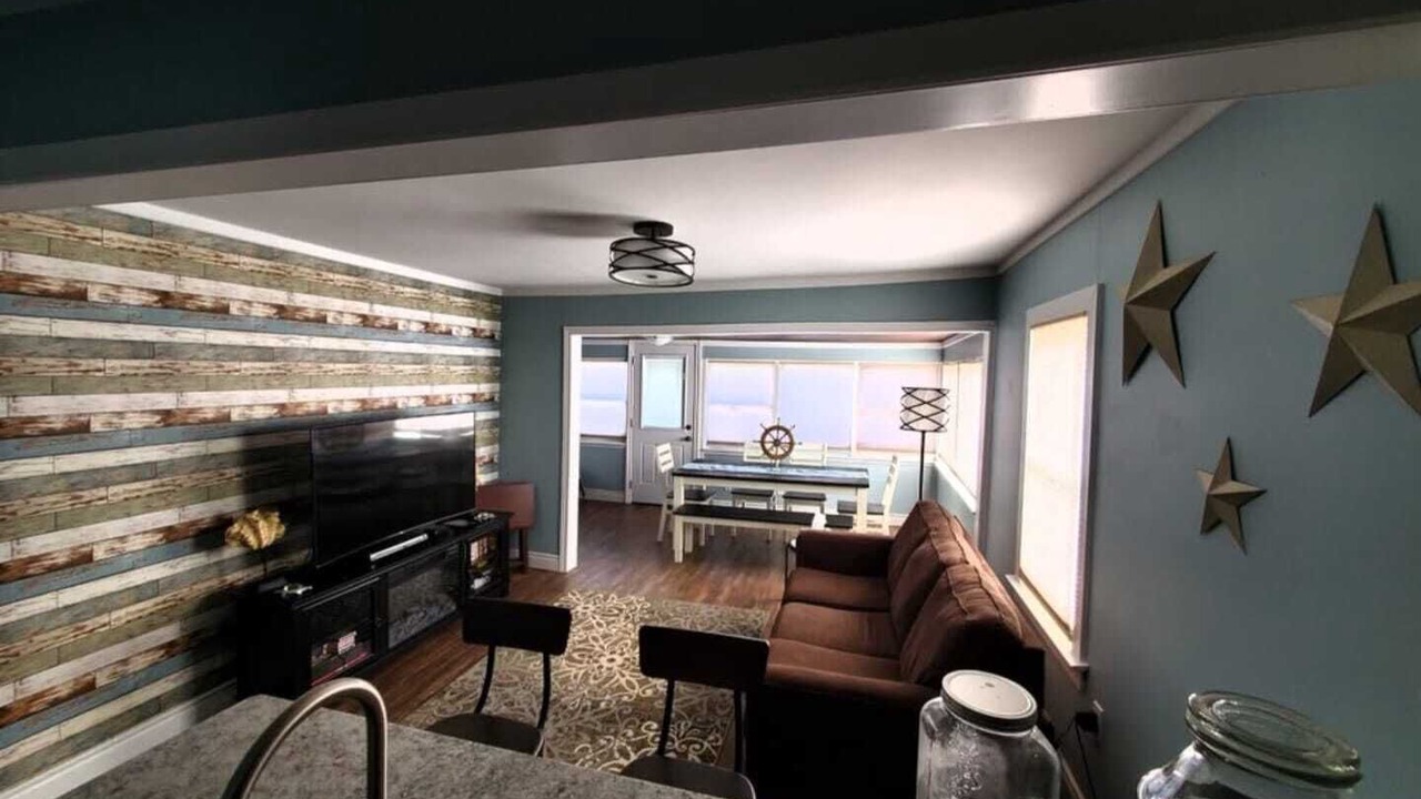 Photo of Livingroom in Leamington