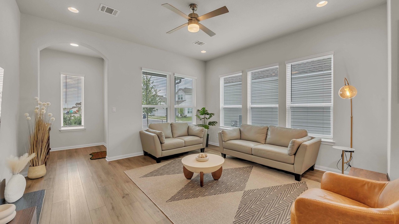 Photo of Livingroom in Hutto