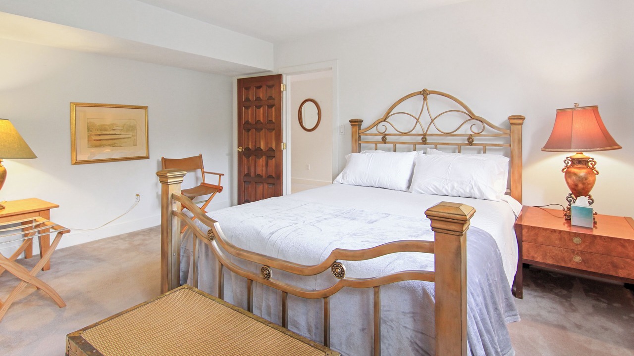Photo of Bedroom in Northeast Ithaca