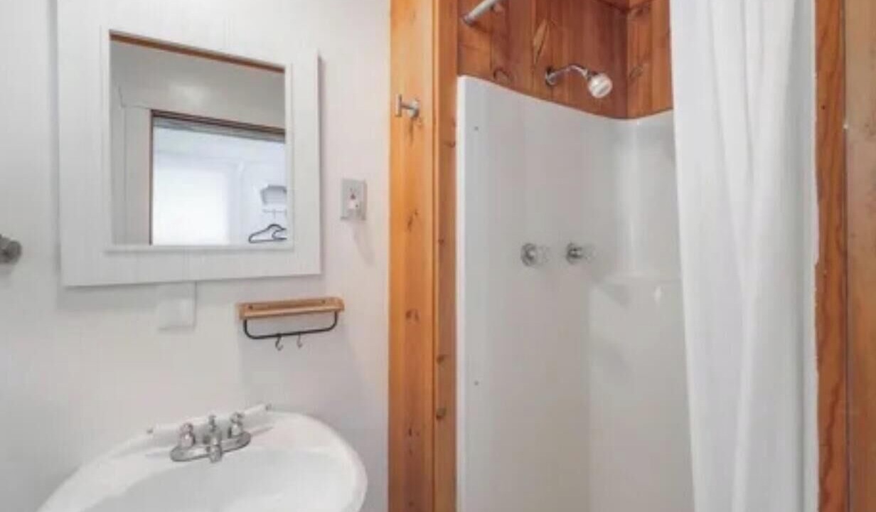 Photo of Bathroom in Roseburg