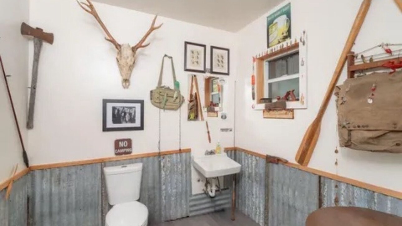 Photo of Bathroom in Roseburg