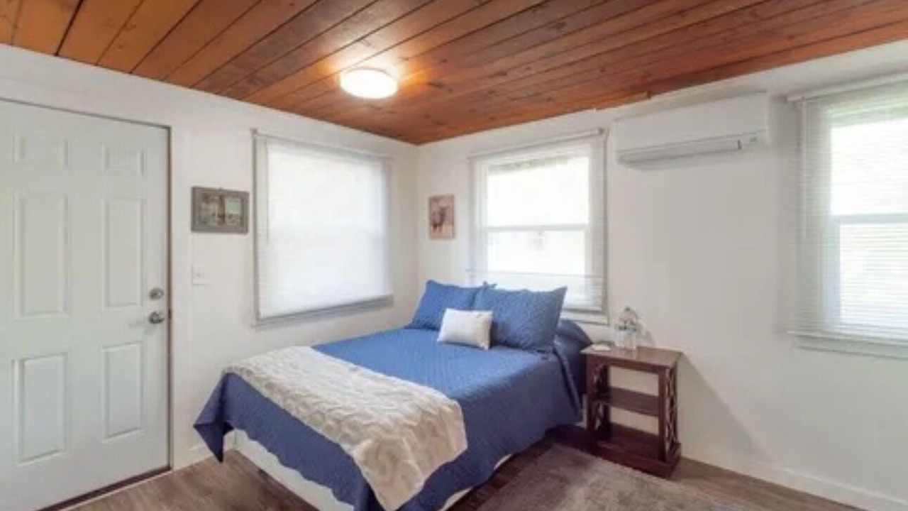 Photo of Bedroom in Roseburg